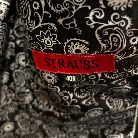 Men’s Strauss Blazer - Size 40R - Black w/ White Check Pattern. - Picture 2 of 2